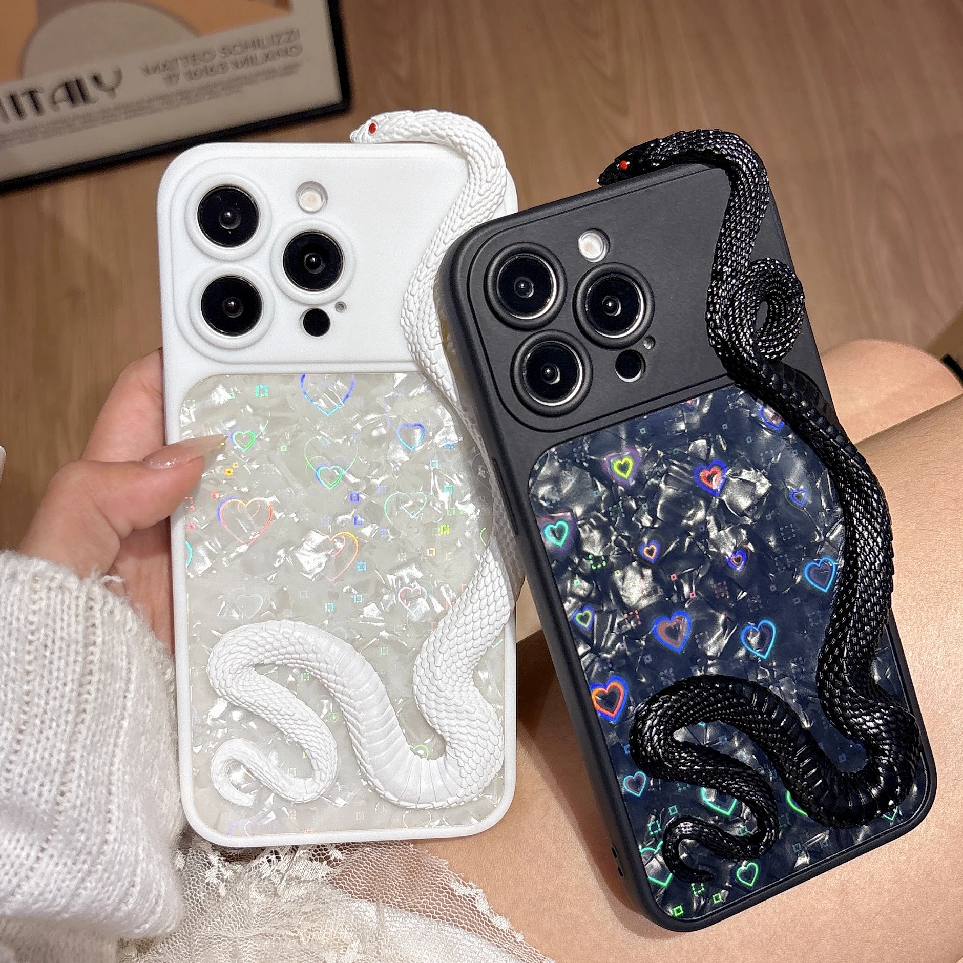 3D Snake Shaped Fashionable Phone Case for iPhone 17 17Pro 17Air 16 15 14 13 Pro Max Unique Snake Shaped Design Back Cover