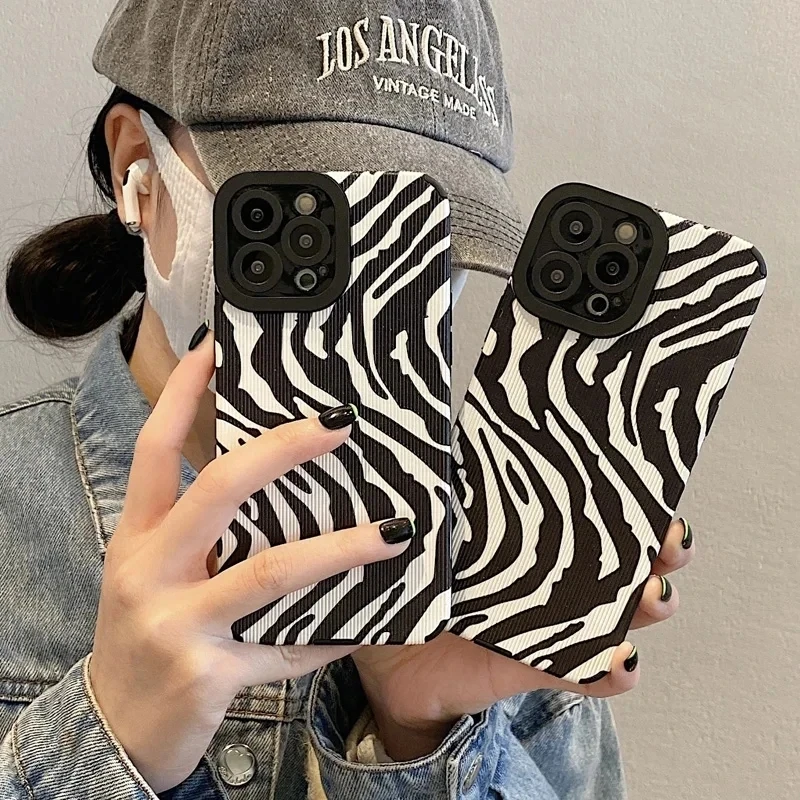 Fashion Zebra Stripes Silicone Case For iPhone 15 12 13 14 Plus 11 16 Pro Max Mini 17 ProMax Air Soft Leather Shockproof Cover