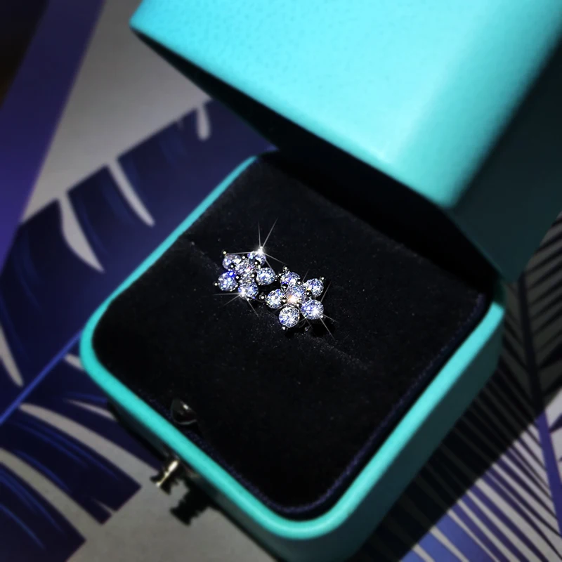 925 Sterling Silver Stud Earrings Fashion Full Diamond Plum Blossom Earrings Personality Earrings Zirconium Diamond Jewelry