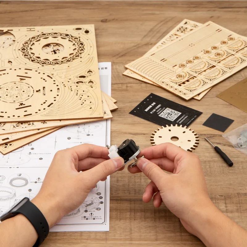 Robotime 3D Wooden Puzzle 336pcs Rotatable DIY Romantic Carousel Game Gift for Children Kids Adult AMK62 Assembly Music Box Toy