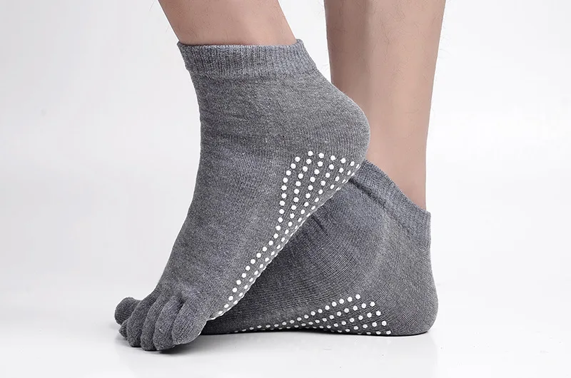 Men Pilates Socks Wholesale Cotton Breathable Non-Slip Massage Yoga Socks Cotton YOGA Sports Five-Finger Socks 5 Toe Socks