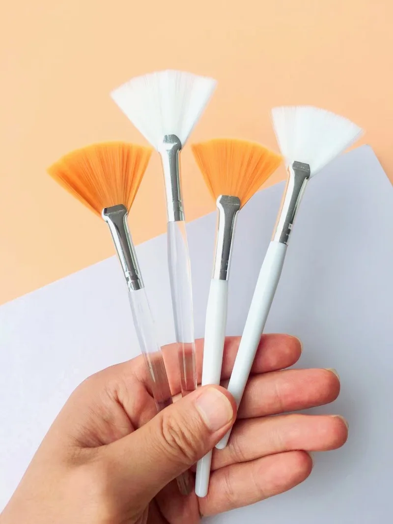 10/20/50pcs Fan Shape Foundation Makeup Brushes Multifunctional Facial Mask Brush Essential Oil Women Beauty Makeup Tools Brush