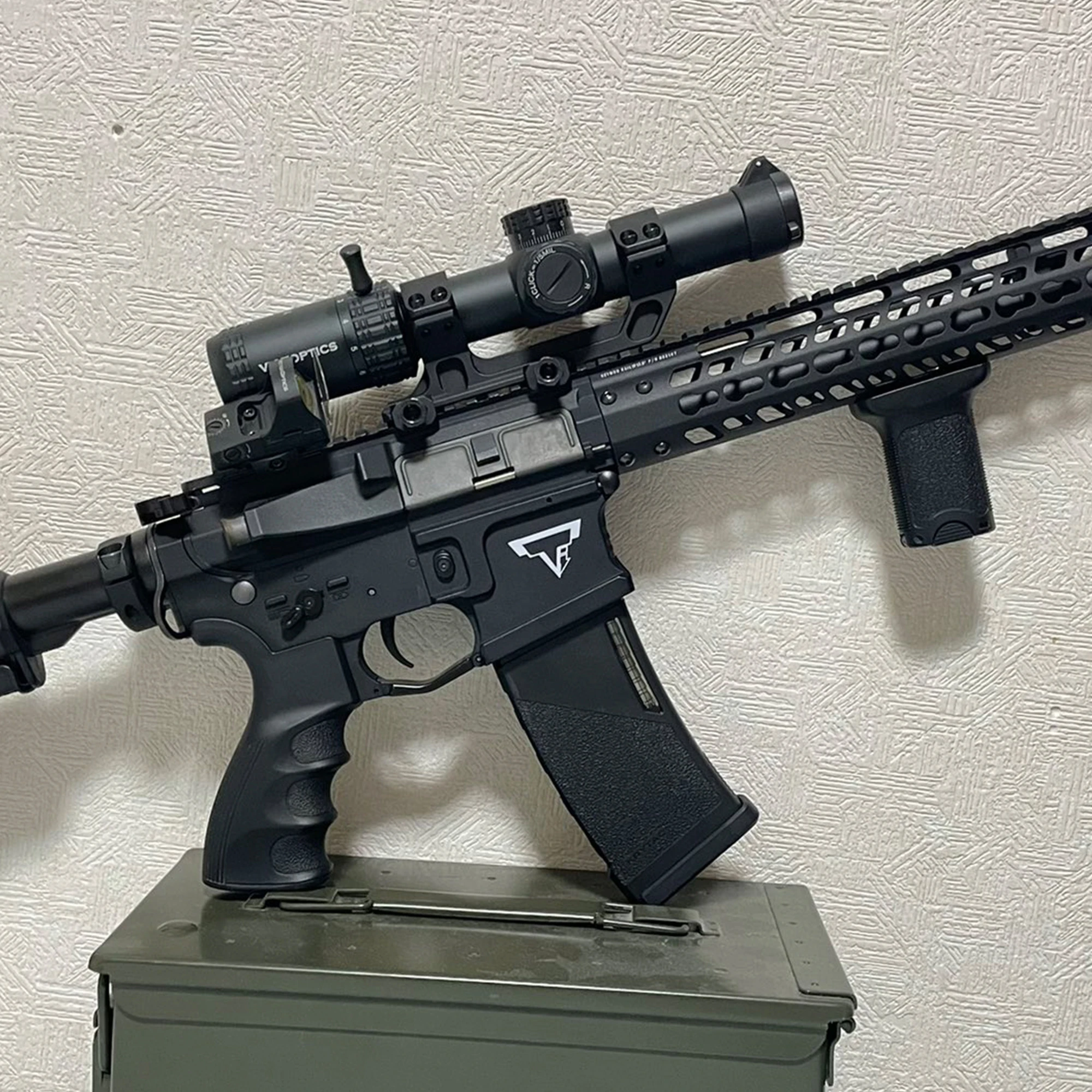 VictOptics S6 1-6x24 SFP Riflescope With Red&Green Illumination Turret lock System Wide Field of View Design For AR 15 .223 5.56