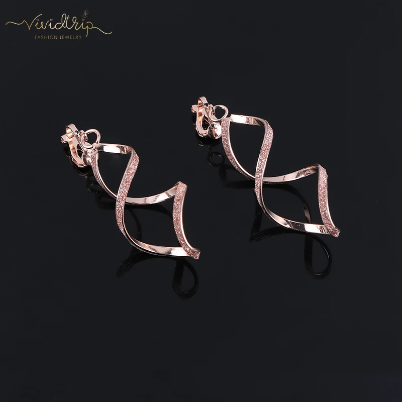 4 Color Geometry Irregular Metal Wave Pattern Glitter Clip on Earrings No Pierced for Women Minimalism Ear Clips Fashion Jewelry