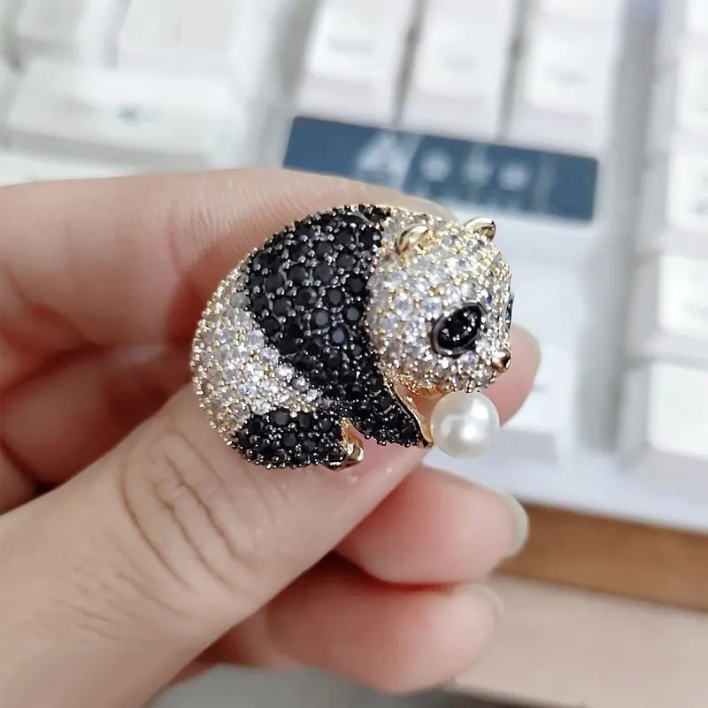 Fashion Exquisite Various Animal Metal Brooches Rhinestone Birds Insects Lady Pin Party Dress Woman Brooch