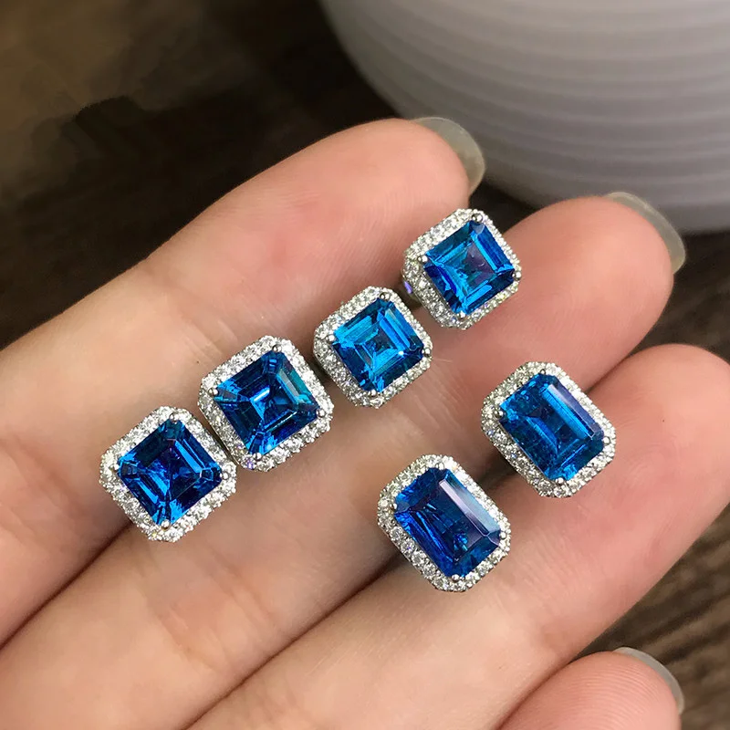 Huitan Gorgeous Green Cubic Zirconia Stud Earrings for Women Noble Wedding Party Earring Nice Birthday Gift Lady Fashion Jewelry
