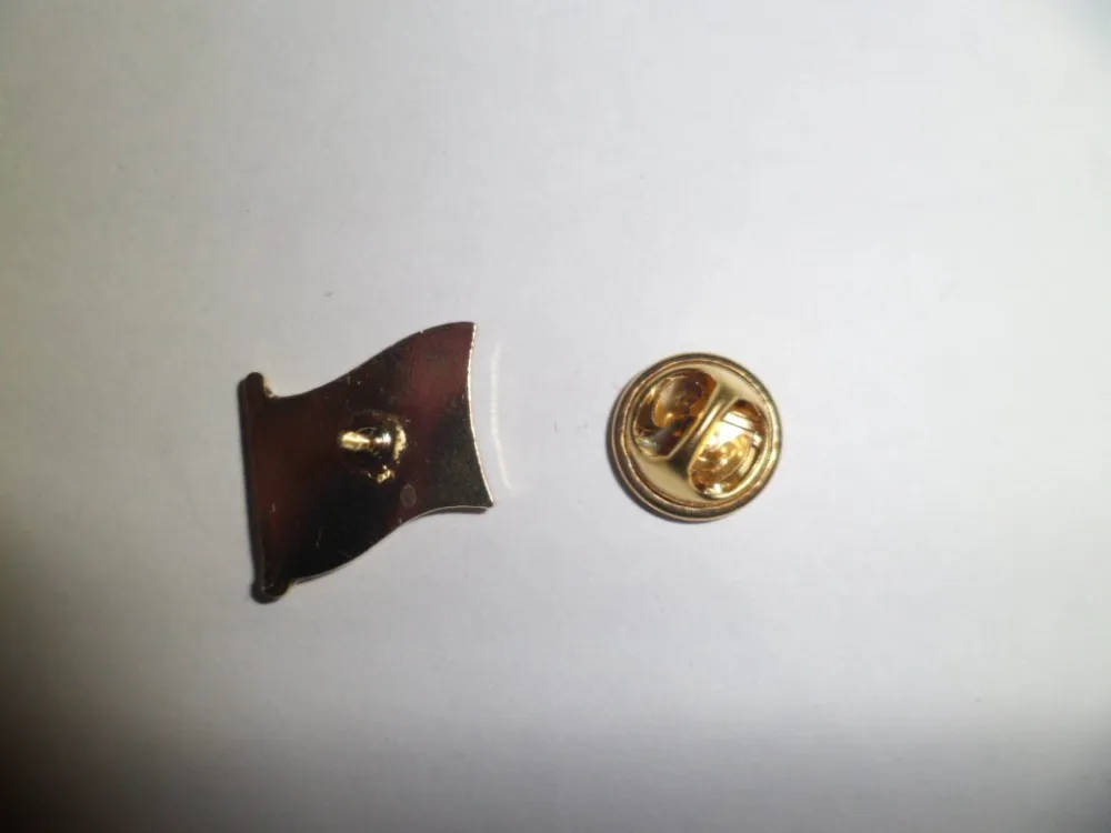 32 Team Qatar Flag Metal Lapel Pin Flag Pin Badge