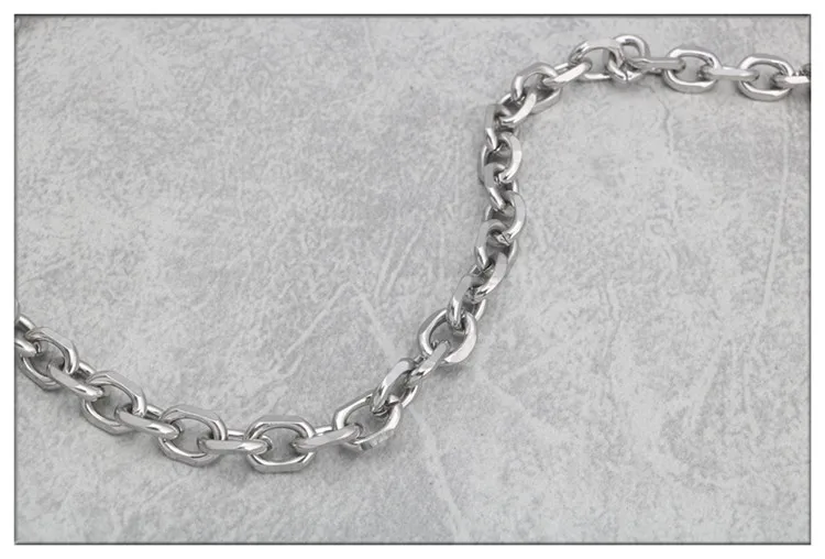 Fashion Stainless Steel Batch Angle Chain Coarse Batch Angle O Word Cross Chain Necklace Clavicle Chain Jewelry Gift Hot Sale