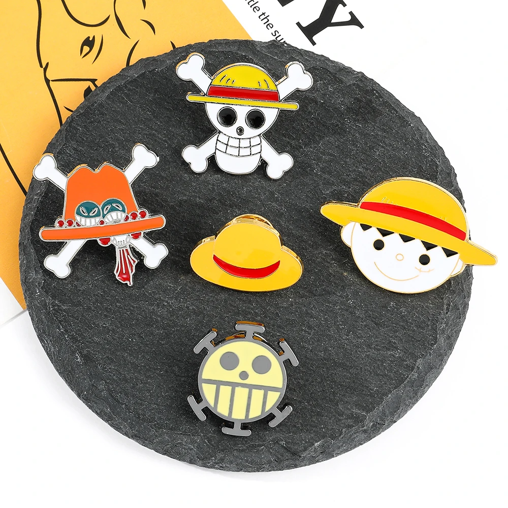 Popular Anime Brooches Luffy Zoro Ace Sunny Go Backpack Matching Apparel Pins Jewelry Brooch Gift