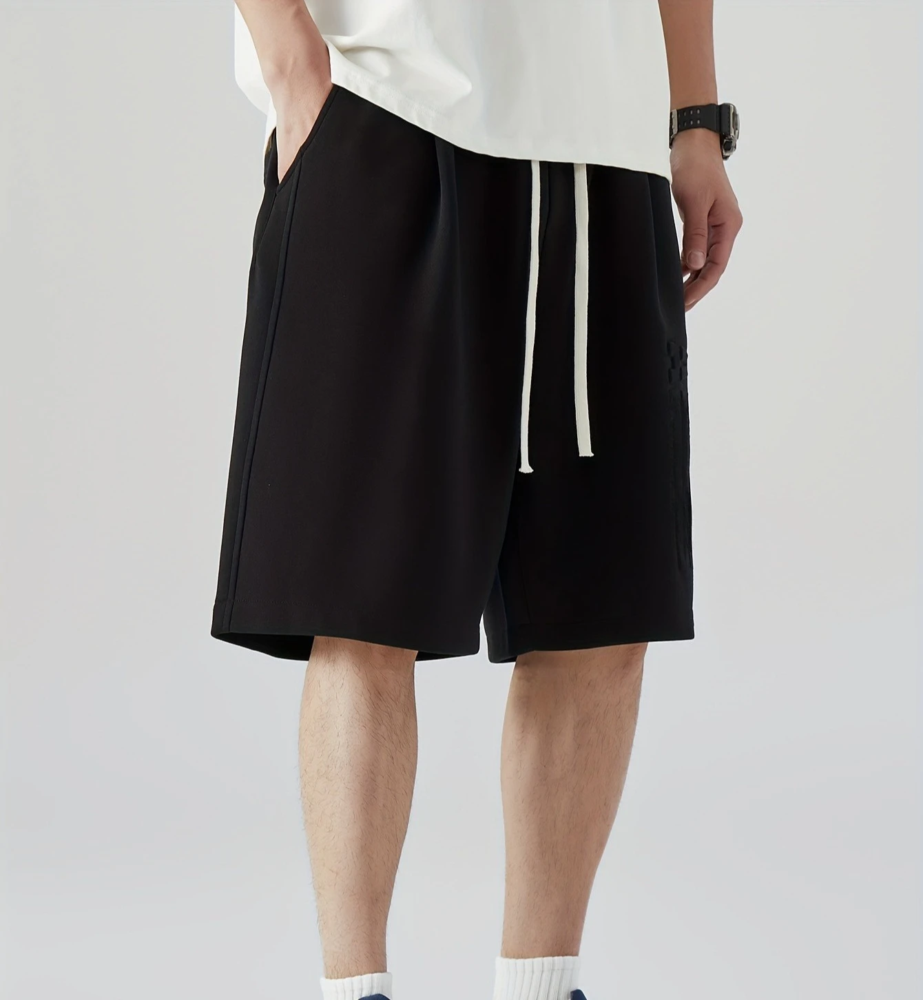 Men's Unisex Loose Street Style 5-point Pants with Mid Leg Length Suitable for Skateboarding and Fitness Activities