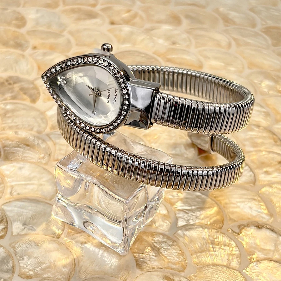 Elegant Ladies' Water-Drop Headed Watch with Snake-Shaped Band