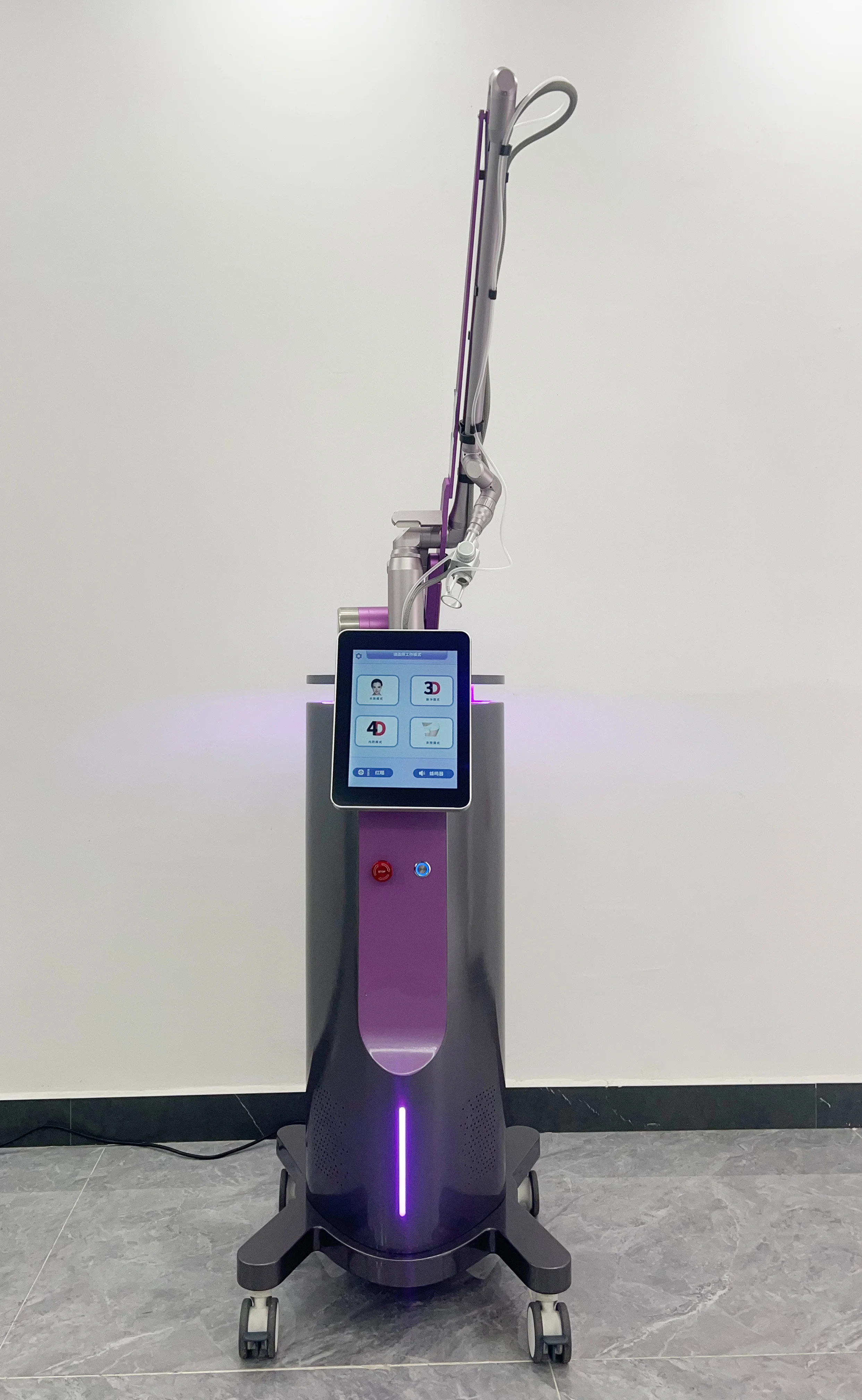 80W Fractional CO2 Laser Machine 10600nm Professional CO2 Laser Beauty Machine for Scar Removal Skin Tightening Acne Treatment