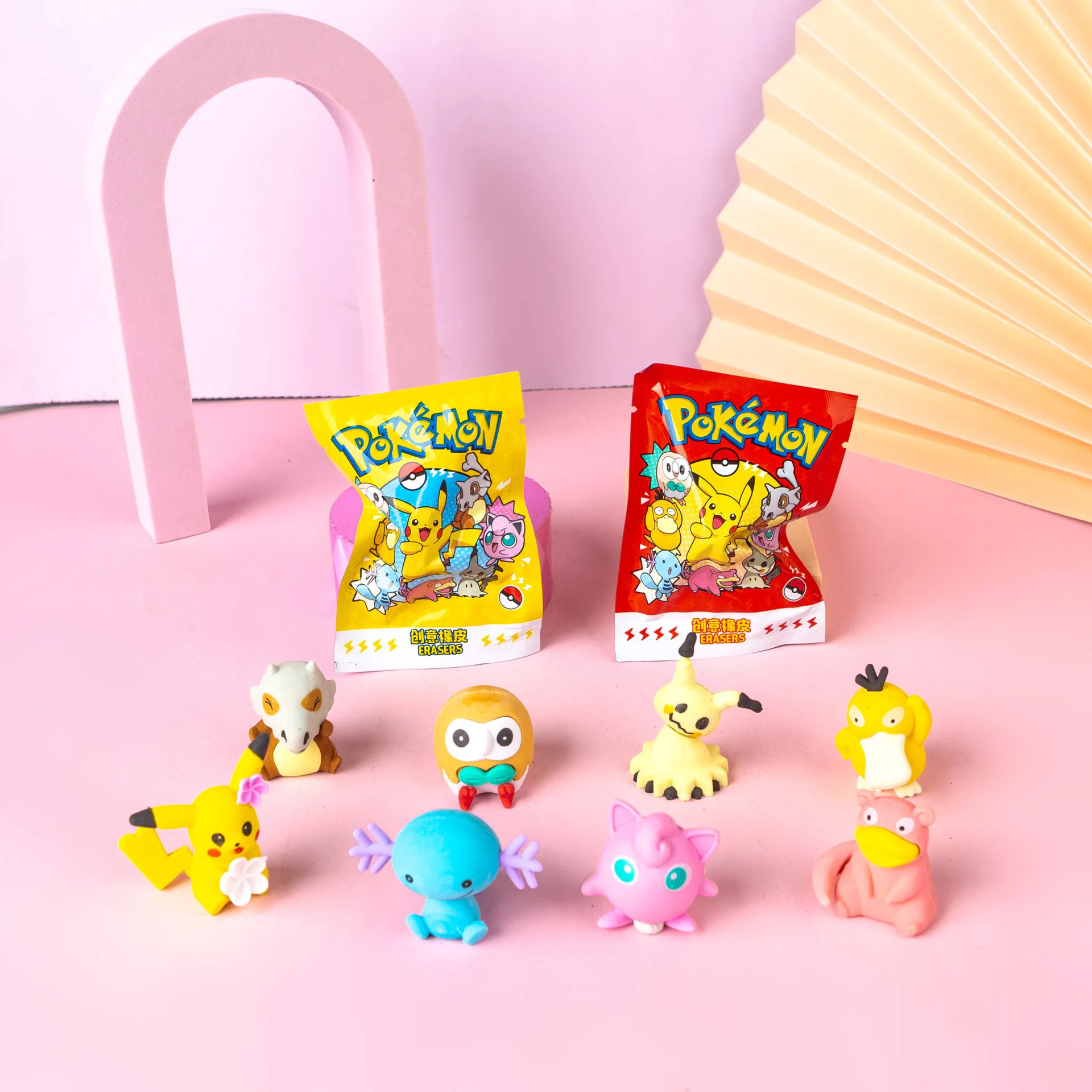 32Pcs Mystery Eraser Blind Bags Surprise Collectible Erasers Cute Cartoon Stationery for Student Prizes Toy