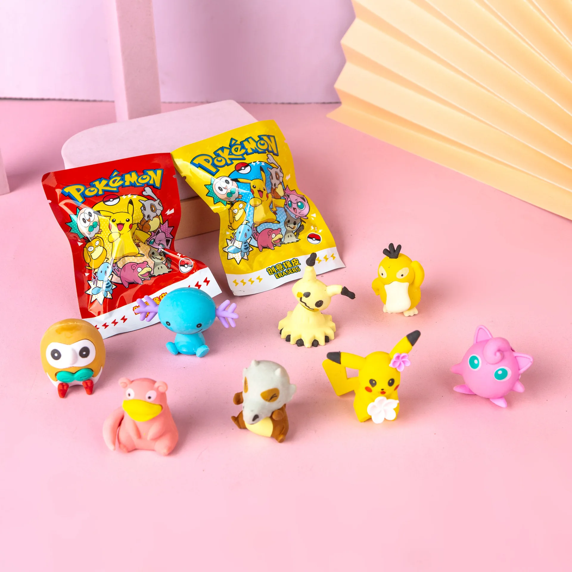 32Pcs Mystery Eraser Blind Bags Surprise Collectible Erasers Cute Cartoon Stationery for Student Prizes Toy
