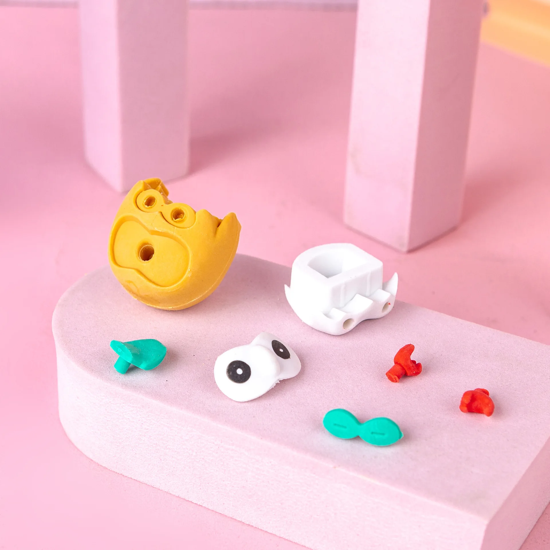 32Pcs Mystery Eraser Blind Bags Surprise Collectible Erasers Cute Cartoon Stationery for Student Prizes Toy