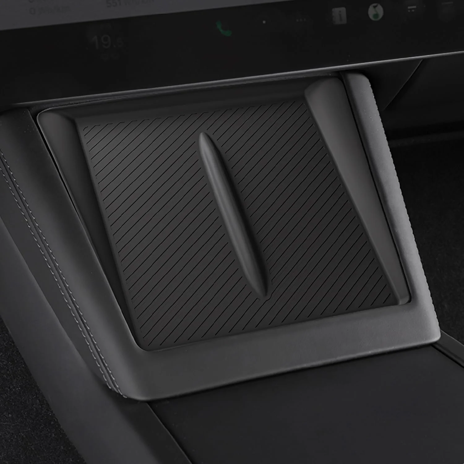 Non-slip Car Charger Mat Center Console Wireless Charging Pad for Tesla Model Y Juniper Model 3 2025 2026 Organizer Accessories