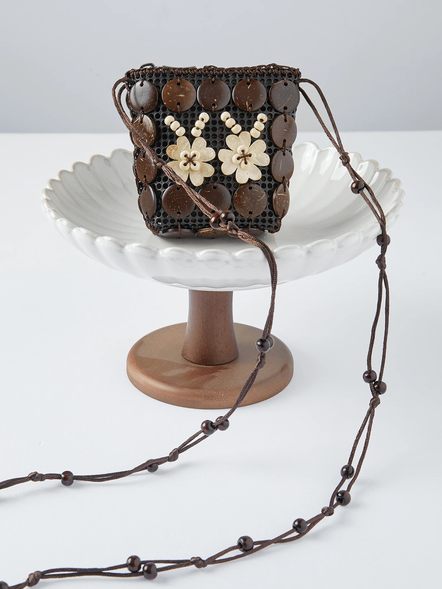 ZIQIAO 2026 Summer Women's Handwoven Wooden Bead Mini Crossbody Bag - Retro Style with Beaded Accent for Vacation and Daily Use
