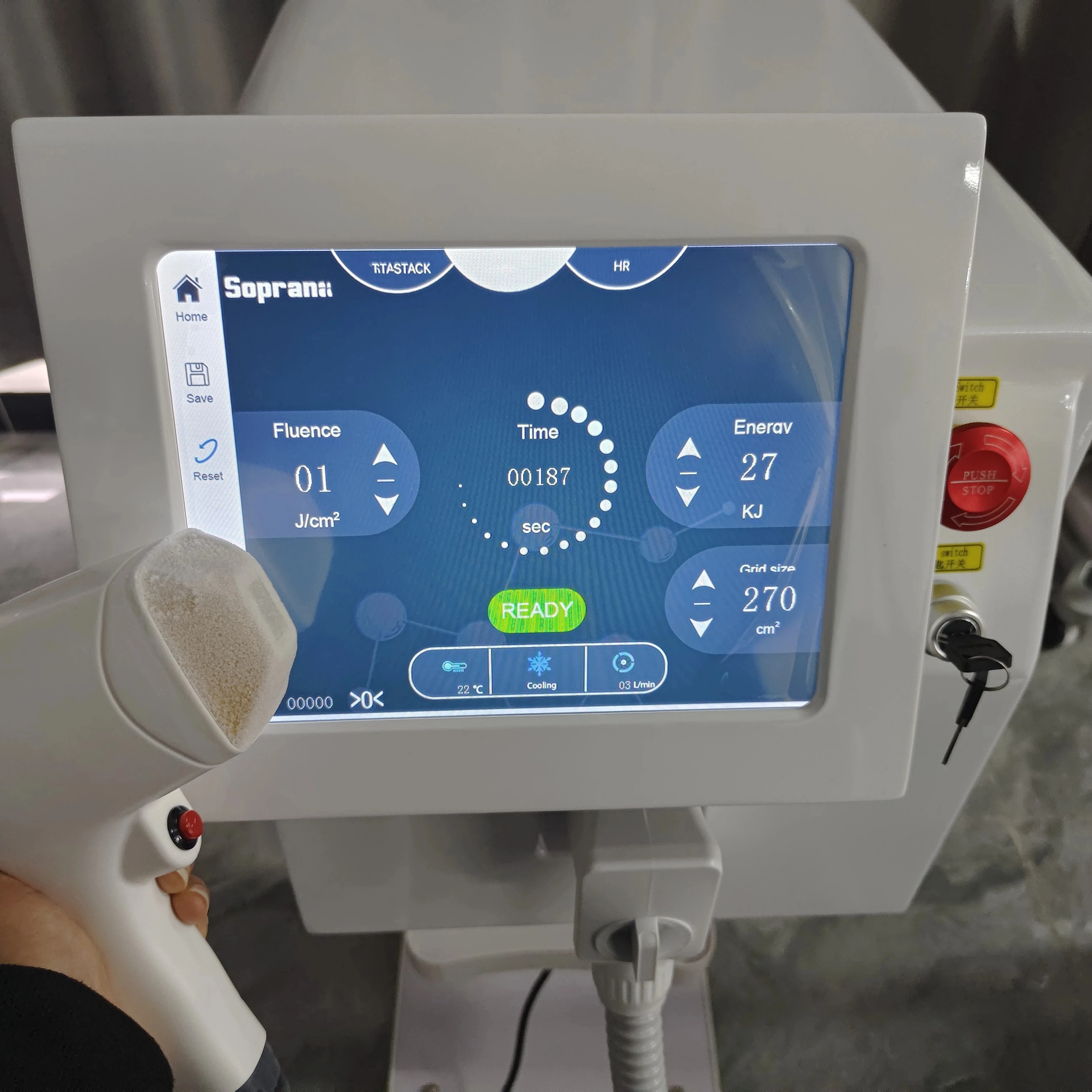 4000W Titanium Diode Laser Epilator Permanent Hair Removal Professional Laser 3 Wavelength 755 808 1064nm Painless Hair Removal