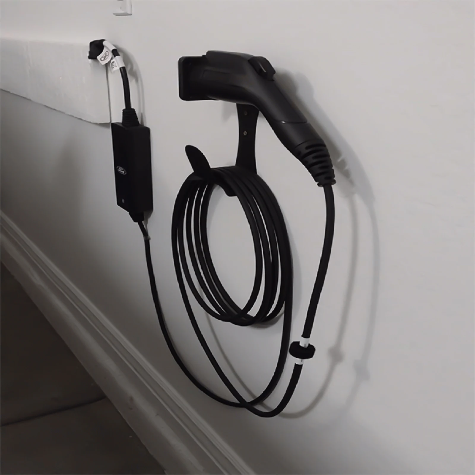 EV Charger Cable Holder Stainless Steel J1772 Charger Holder Wall Mounted Cable Organizer For EV Charging Accessories