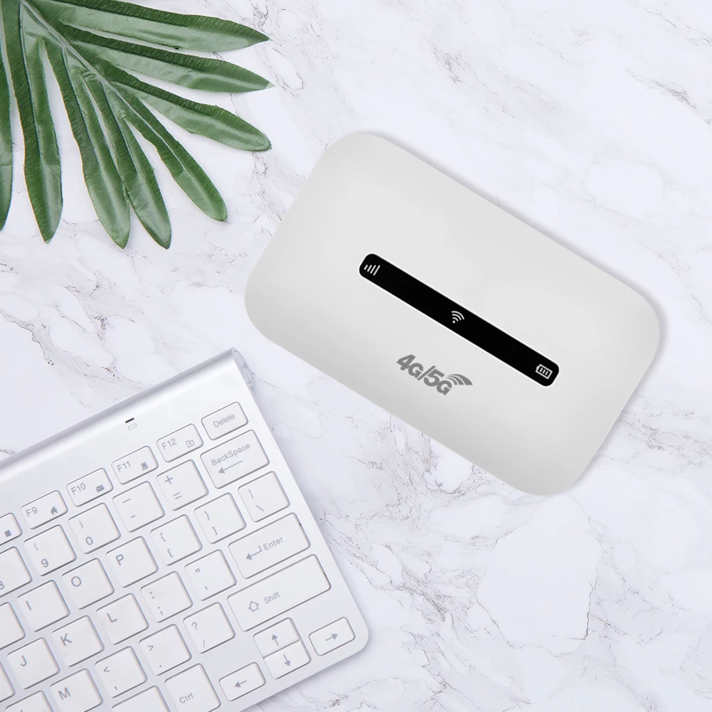 4G LTE Portable WiFi Hotspot Support 8 To 10 Users 150Mbps Wireless Internet Router with SIM Card Slot Pocket Mobile Hotspot