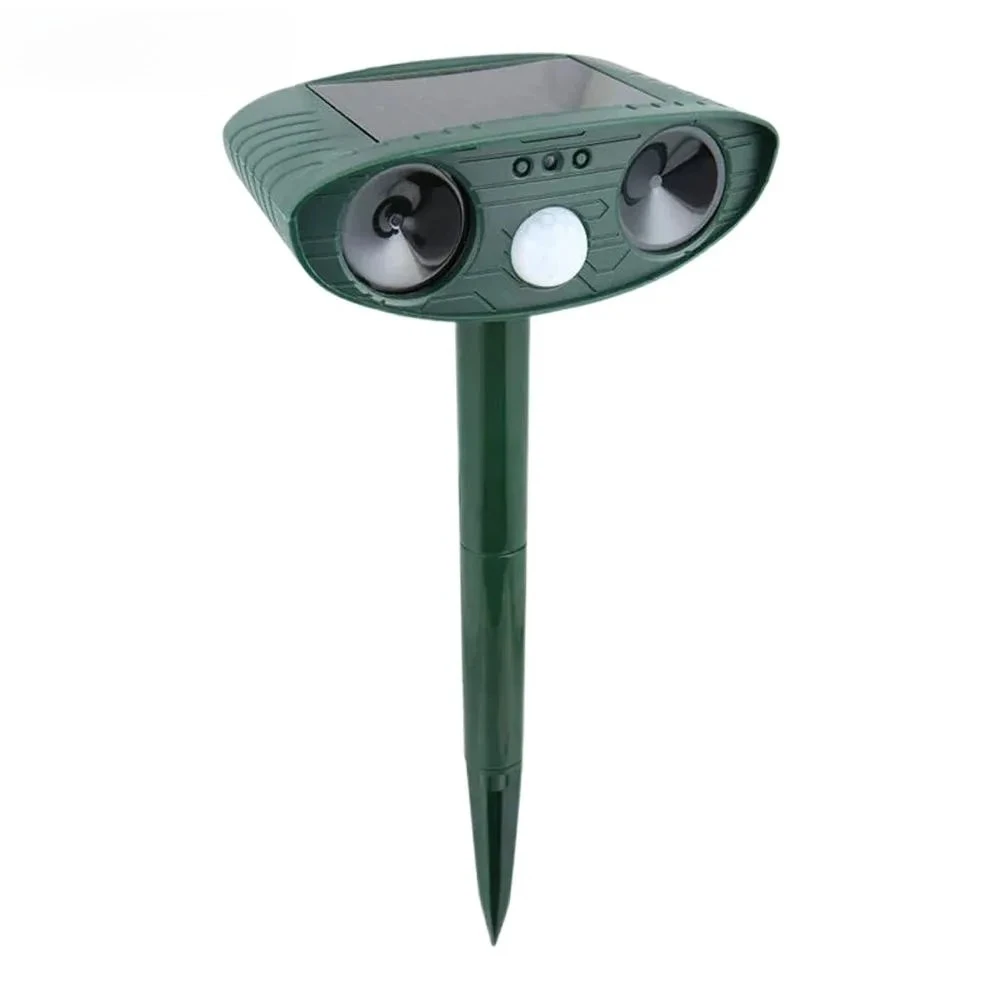 1pc Ultrasound Animal Repeller Solar Energy Cats And Dogs Repeller Rechargeable Garden FarmYard Waterproof Creature Deterrent