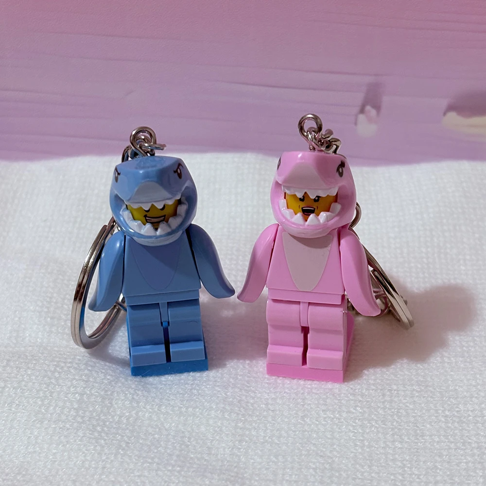 2pcs Cartoon Pink and Blue Shark Couple Keychain Heart-Shaped Building Block Splicing Keyring Backpack Pendant For Friends Gifts