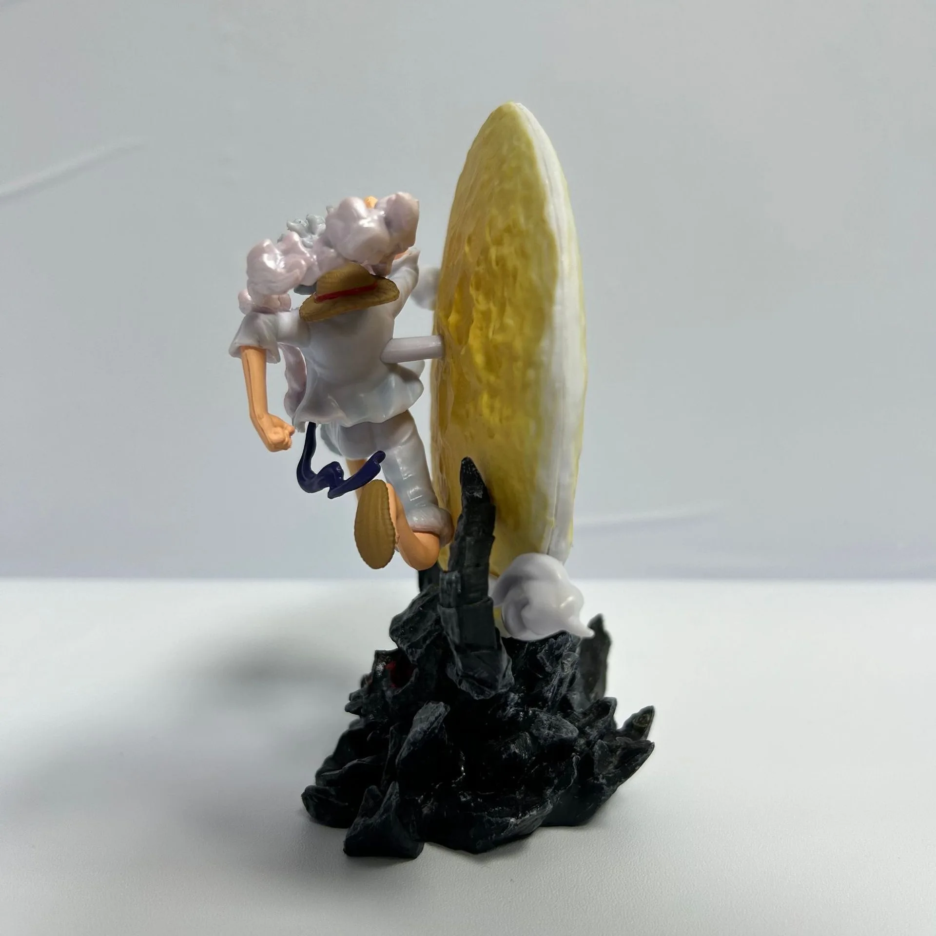 14cm One Piece Anime Figure 5 Gear Luffy Flying To The Moon With Moon Light Action Figure PVC Decorations Collection Toys