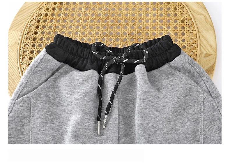 2026 New Spring Casual Kids Pants Black Elastic Waist Straight Leg Sweatpants for Boys Loose Pocket Children Trousers