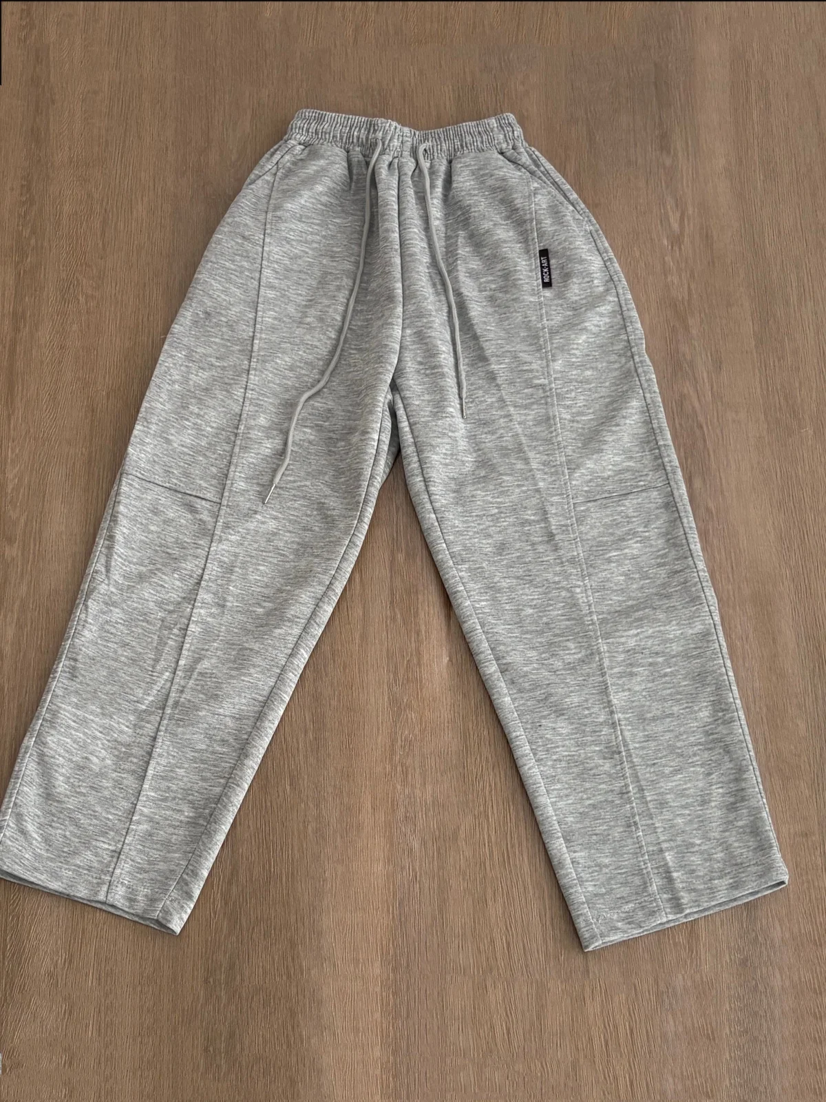 2026 New Spring Casual Kids Pants Black Elastic Waist Straight Leg Sweatpants for Boys Loose Pocket Children Trousers