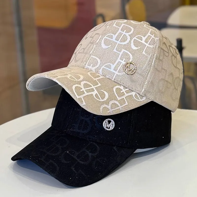 Unisex Fashion Adjustable Baseball Cap Spring Summer Autumn M round Logo Cap Style for All Seasons