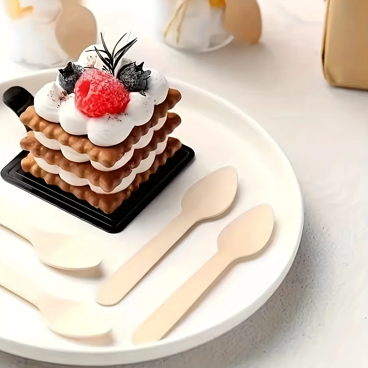 50Pcs Disposable Spoons (Approximately 9.6cm) Wooden Mini Dessert Spoons, Dessert Spoons, Tasting Spoons, Suitable for Parties, Gatherings, Holiday Celebrations, and Can Be Used by Multiple Guests