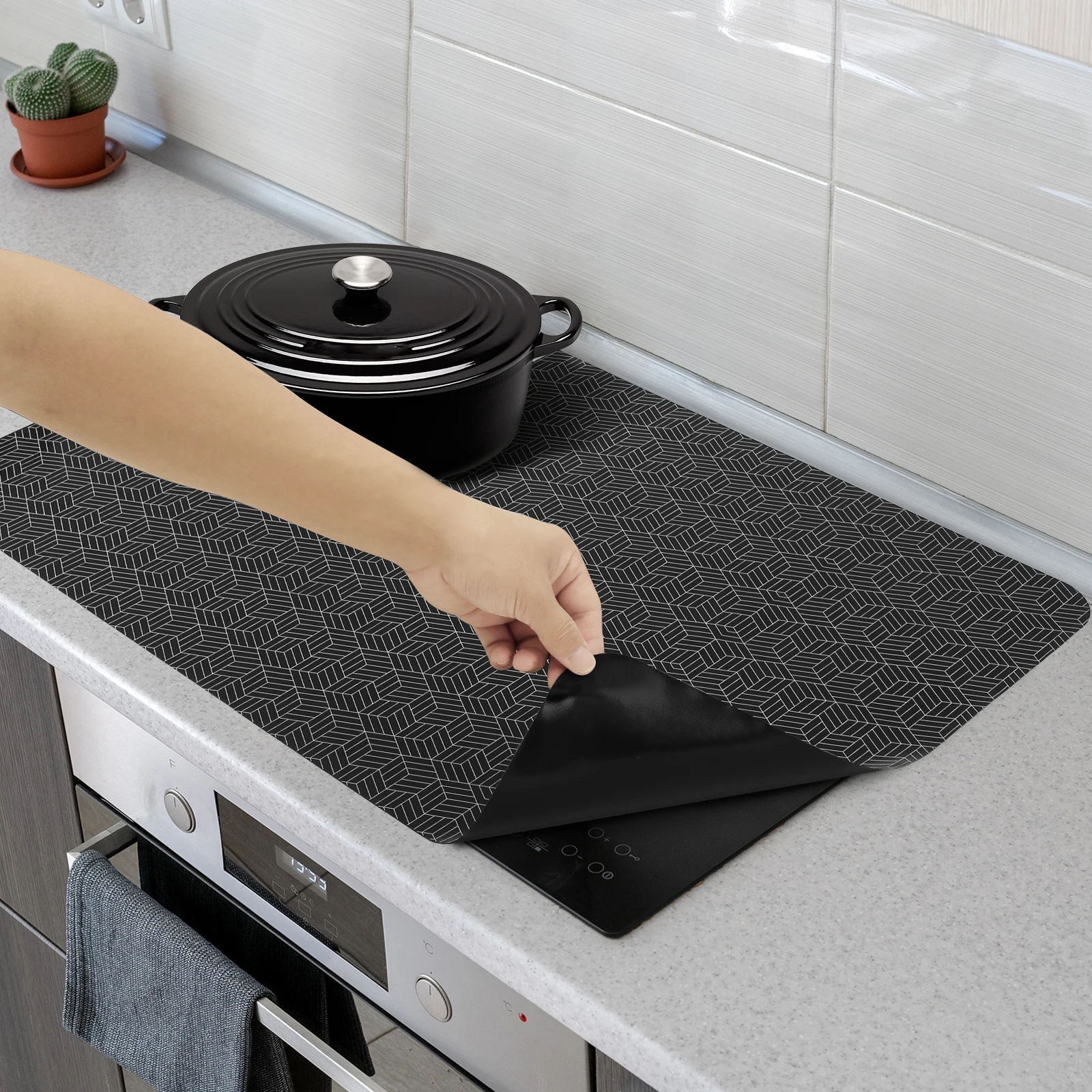 Induction Cooktop Mat Silicone Anti-Scratch Induction CooktopResistant Non-Slip Kitchen Counter Protect Mat Protector Mat Heat