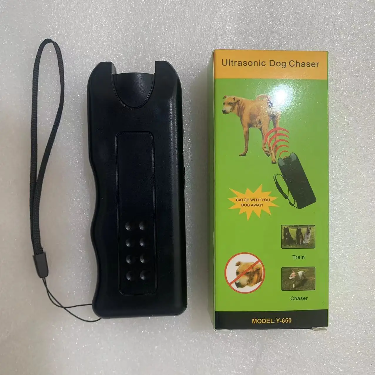 Dog Ultrasonic Repeller Pet Training Device Outdoor Deterrent Chaser Portable Anti-barking Device with LED to Repel Cats & Dogs