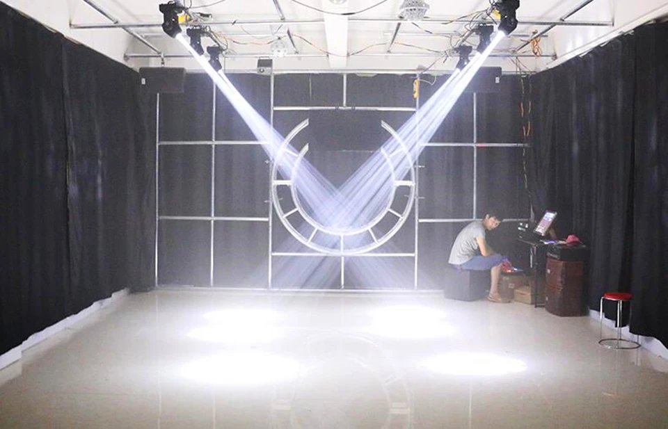 LED Gobos Moving Head Spot Light 75W Mini with Flight Case Club DJ Stage Lighting Party Disco Moving Heads Light Party Lights