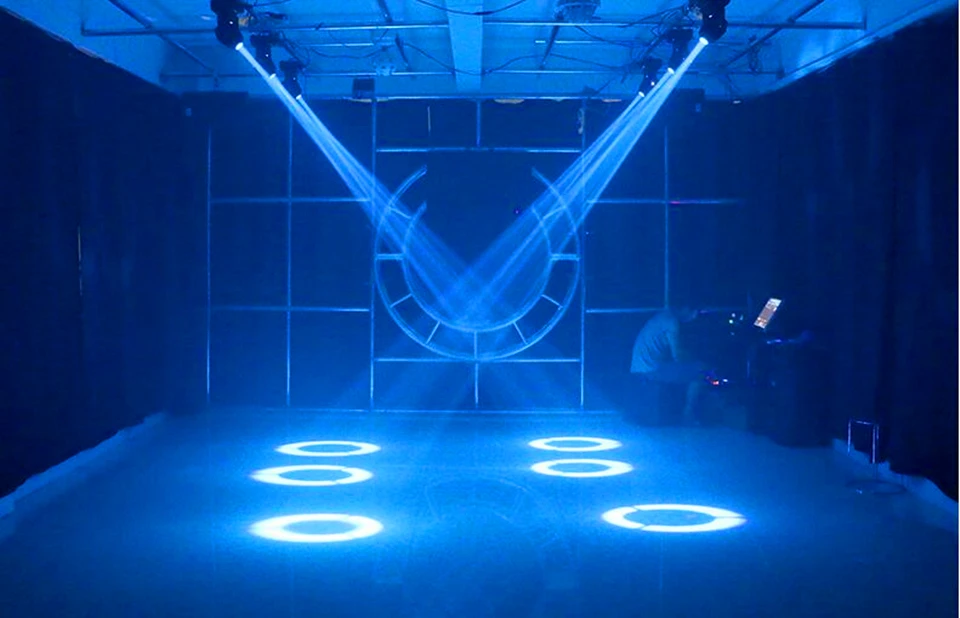 LED Gobos Moving Head Spot Light 75W Mini with Flight Case Club DJ Stage Lighting Party Disco Moving Heads Light Party Lights