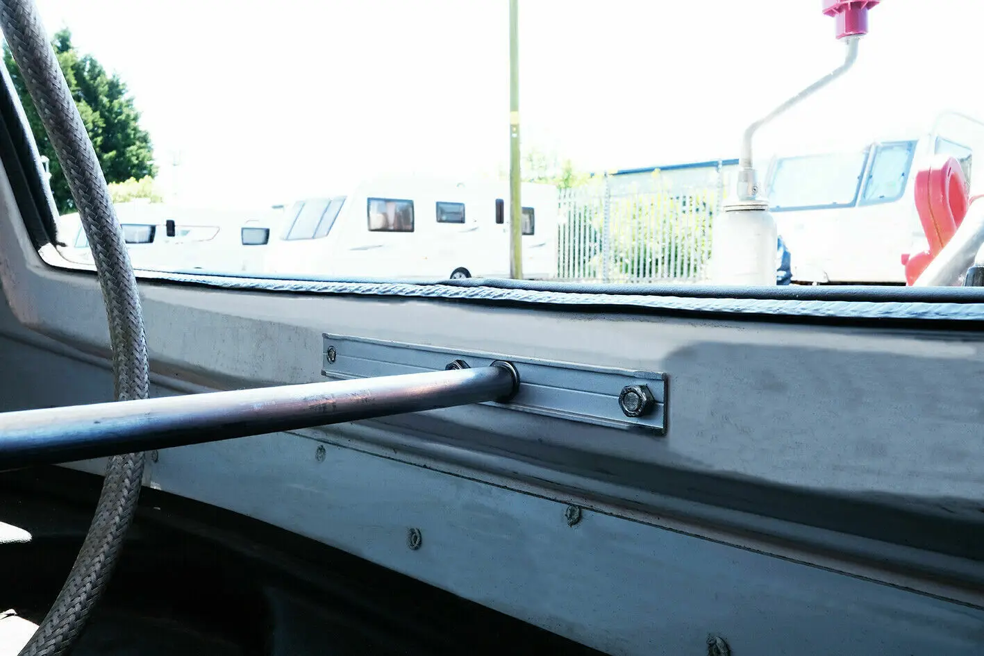 Lunar Caravan Gas Locker Struts - Clubman, Stellar, Lexon, Quasar etc. "PAIR"