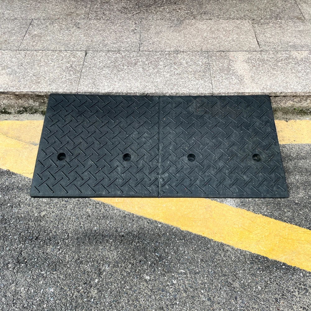 【Breeins】1/2Pc Rubber Kerb Ramp Curb Ramp Portable Heavy Duty Threshold Ramp Curb Ramp Suitable for Doorway Wheelchair Bike