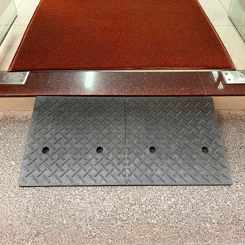 【Breeins】1/2Pc Rubber Kerb Ramp Curb Ramp Portable Heavy Duty Threshold Ramp Curb Ramp Suitable for Doorway Wheelchair Bike