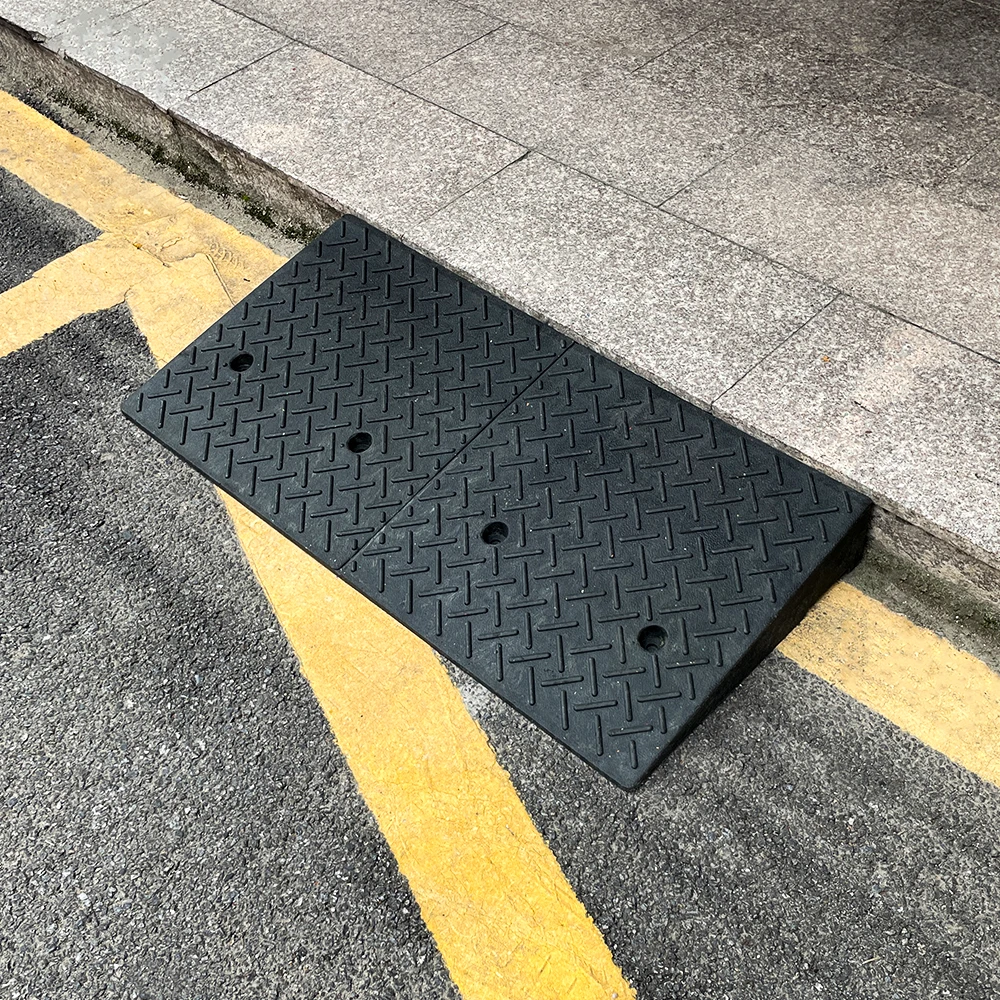 【Breeins】1/2Pc Rubber Kerb Ramp Curb Ramp Portable Heavy Duty Threshold Ramp Curb Ramp Suitable for Doorway Wheelchair Bike