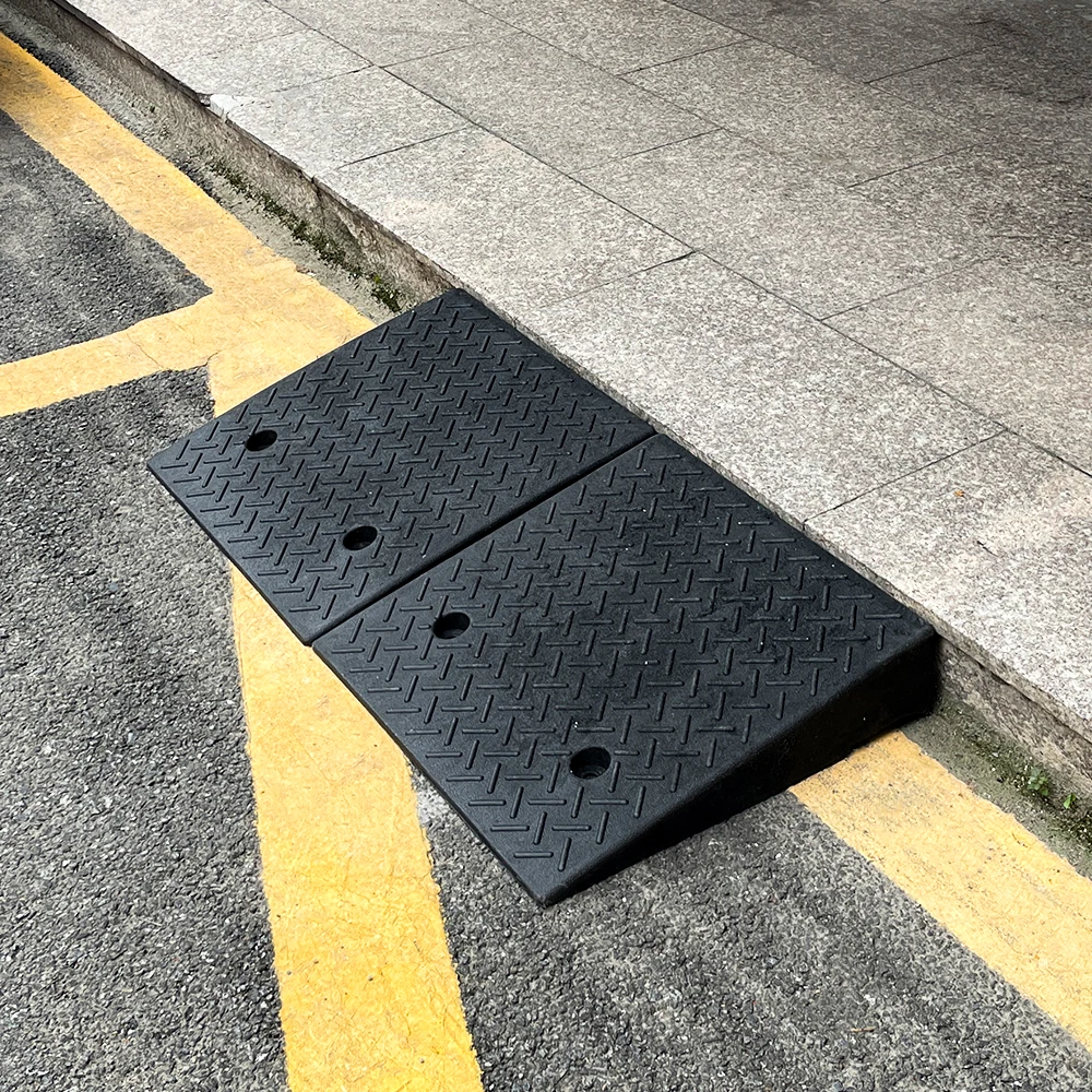 【Breeins】1/2Pc Rubber Kerb Ramp Curb Ramp Portable Heavy Duty Threshold Ramp Curb Ramp Suitable for Doorway Wheelchair Bike