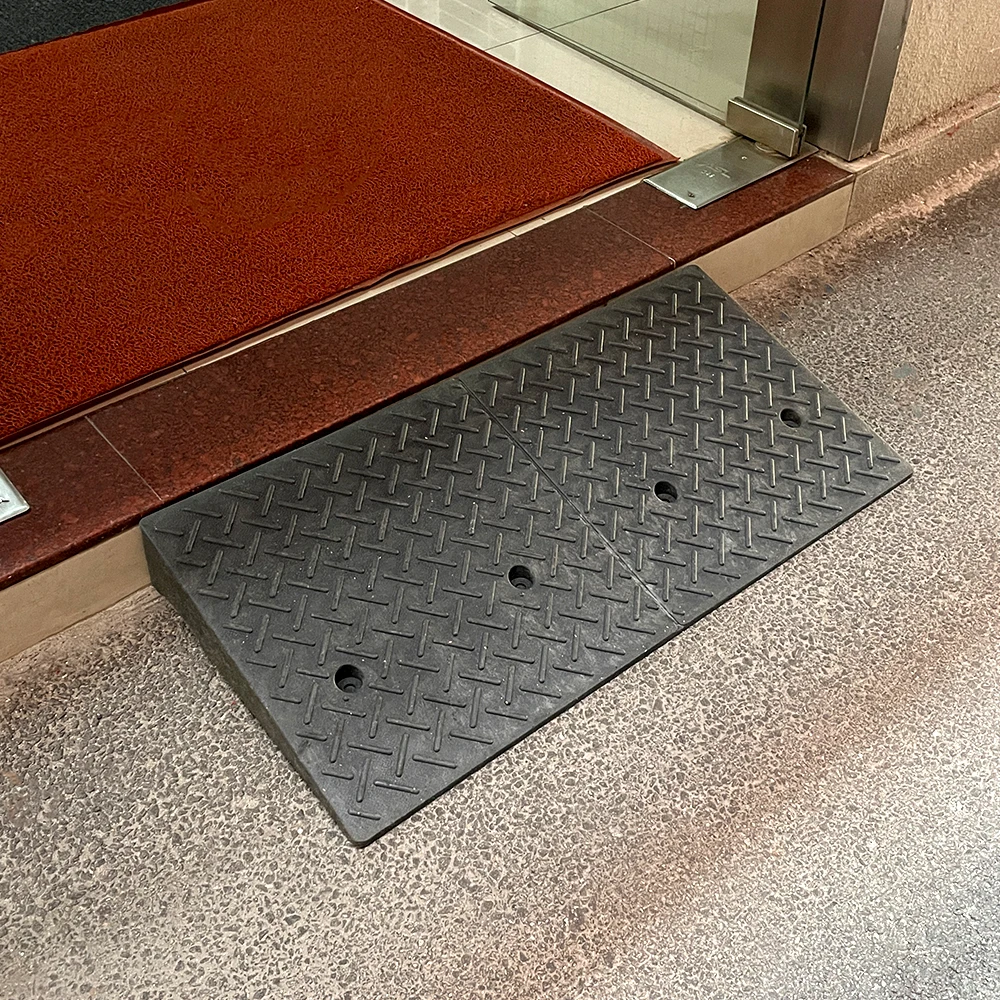【Breeins】1/2Pc Rubber Kerb Ramp Curb Ramp Portable Heavy Duty Threshold Ramp Curb Ramp Suitable for Doorway Wheelchair Bike