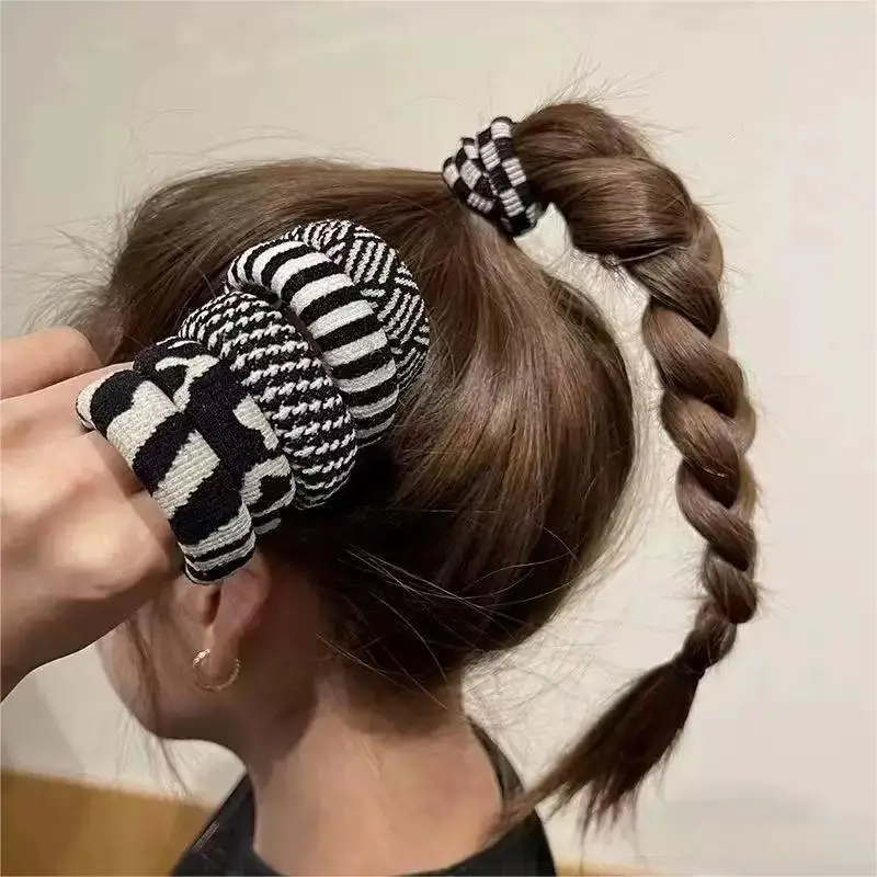 Black And White Striped Thick Hair Tie - High Elasticity Seamless Hair Rope, Simple And Versatile Women'S Hair Accessory