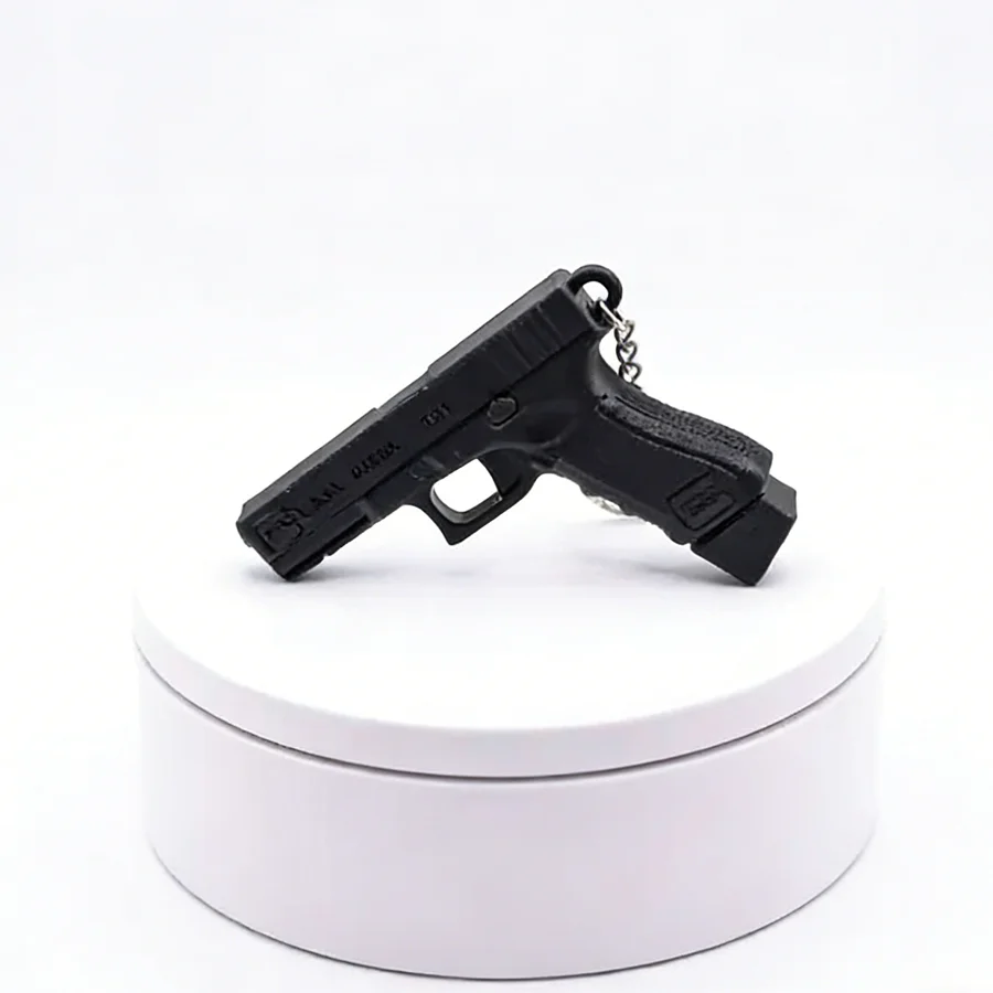 3D Printed Mini Pistol Shaped Car Keychain with Holster Model, Men's Waist Hanging Keychain, Practical Keychain Pendant