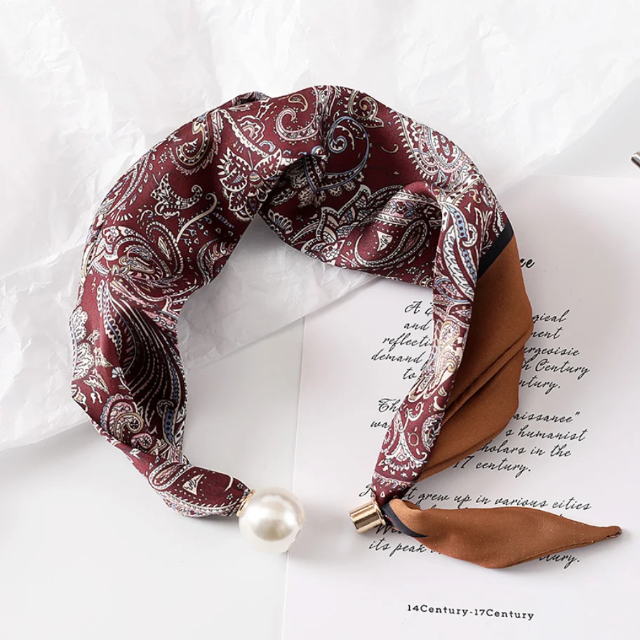 Elegant Pearl Tail Magnetic Clasp Scarf 2025 Summer New Versatile Breathable Fashion Artistic Accessory Neck Wrap Scarves Gifts