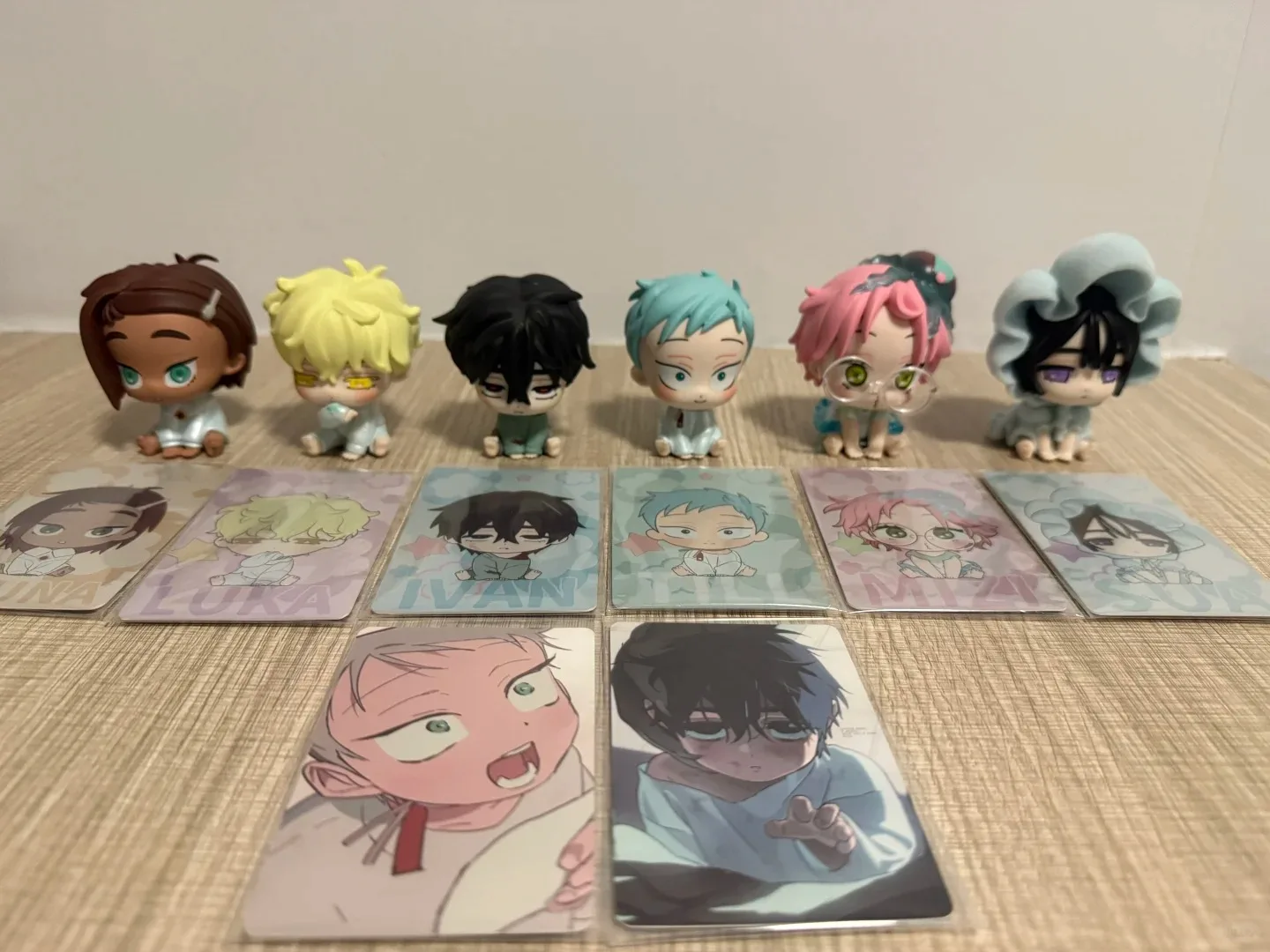 In Stock Genuine Alien Stage Baby Seriessurprise Blind Box Figurine Q-Version Trendy Toys Desktop Ornament Fan'S Kawaii Gifts