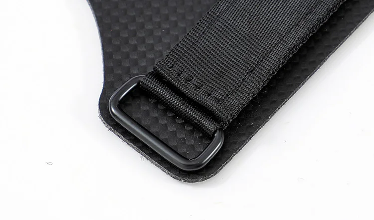 A Pair of Carbon No Finger Hole Hand Grips for Crossfit Pull Ups Cross Training Kettlebell Gymnastics Workout Palm Protector