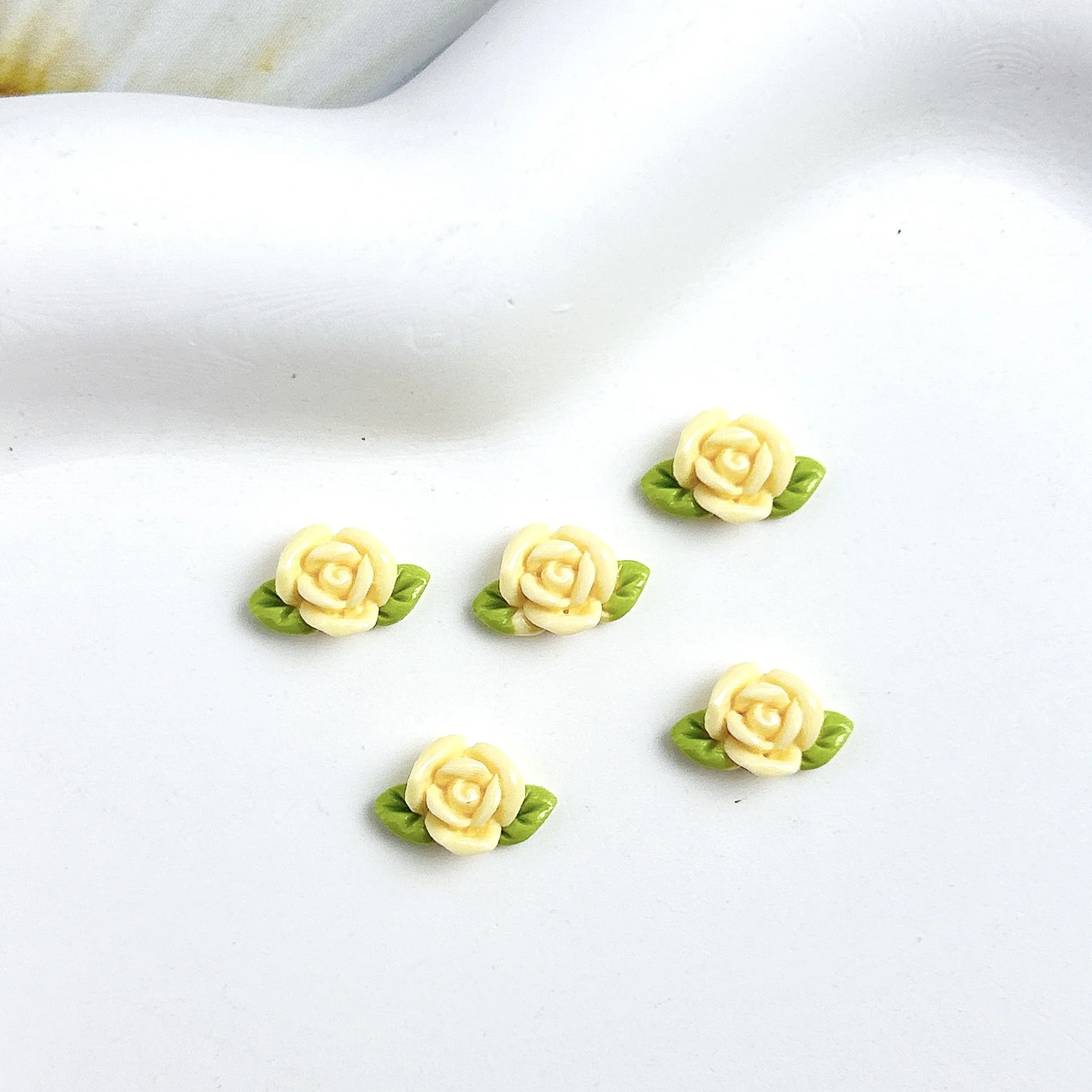30Pcs Colorful Luminous Resin Rose Nail Art Decorations 3D Sweet Simulated Flowers Nail Charms for Making DIY Manicure Crafts