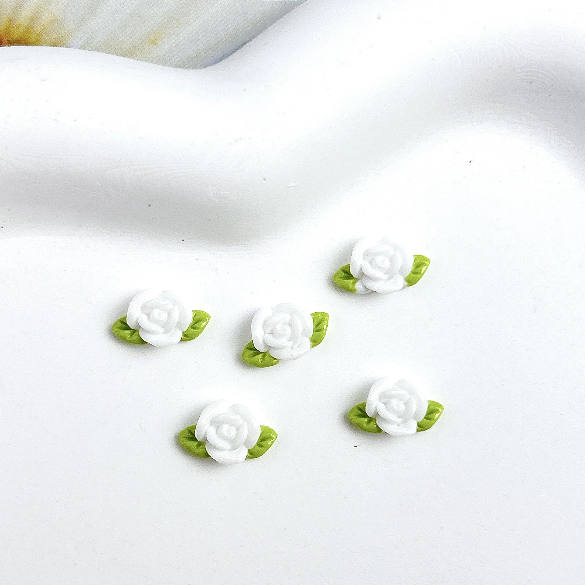 30Pcs Colorful Luminous Resin Rose Nail Art Decorations 3D Sweet Simulated Flowers Nail Charms for Making DIY Manicure Crafts