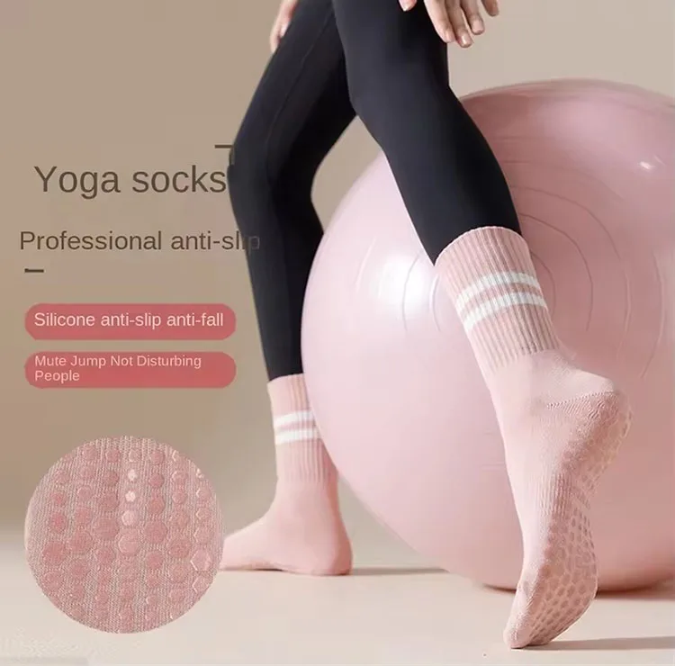 Women's Non-Slip Pilates Socks with Grips 1 Pair Yoga Socks for Barre Ballet Dance Anti-Skid Skid Resistant Grippy Socks