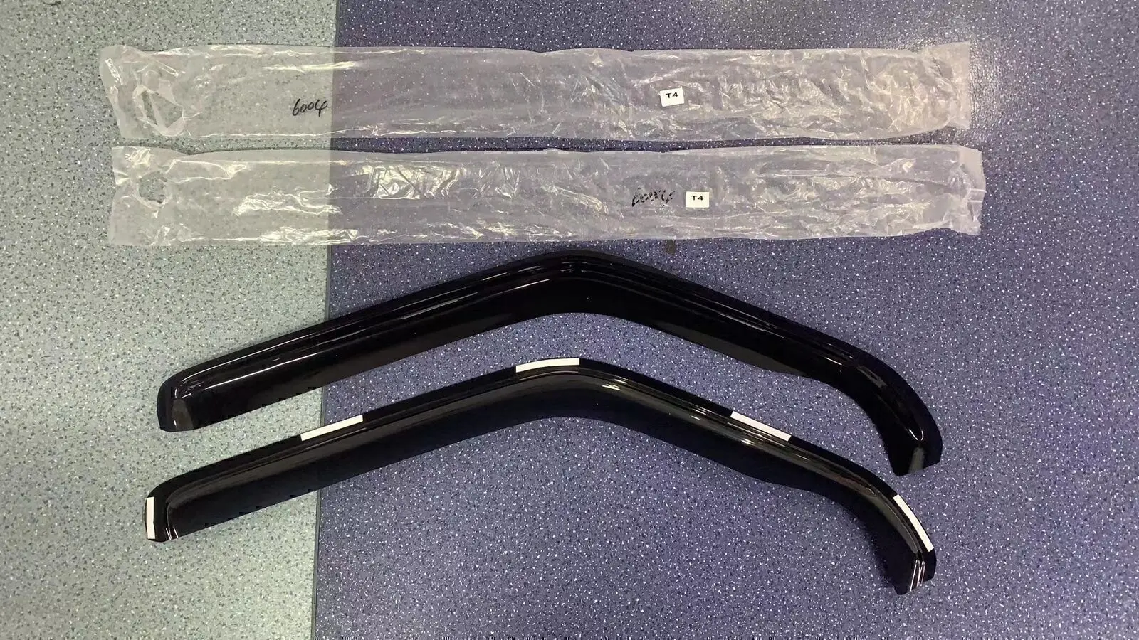 For VW Transporter T4 2door 1990-2003 wind deflectors 2pc TINTED w/ Clips